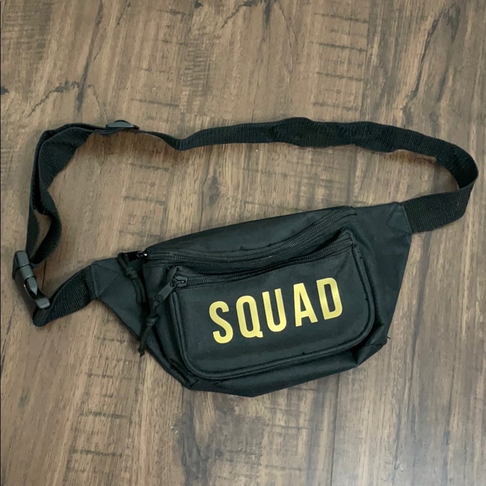 SQUAD Fanny pack